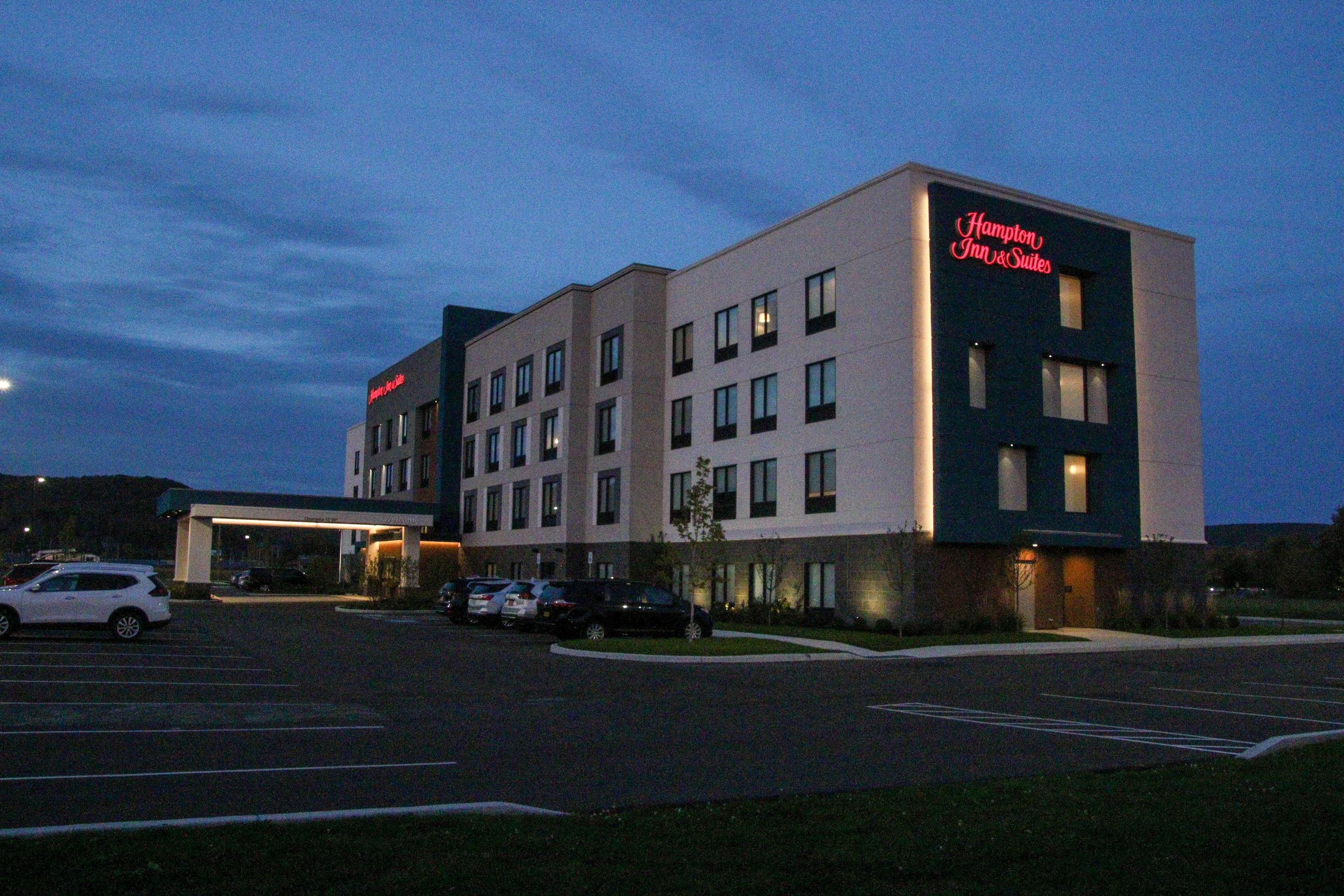 Hampton Inn & Suites Olean, Ny Exterior photo